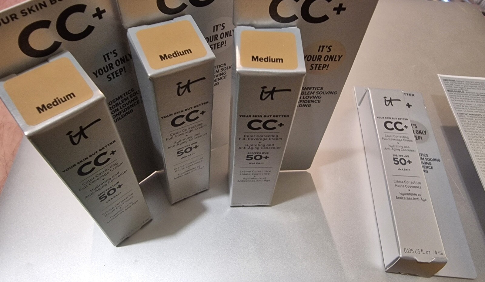 NEW Boxed  IT Cosmetics Your Skin But Better CC+ Cream Concealer SPF50 MEDIUM