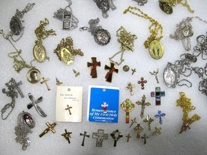 Lot 42  RELIGIOUS JEWELRY LAPEL PINS CROSSES NECKLACES PENDANTS  SAINTS