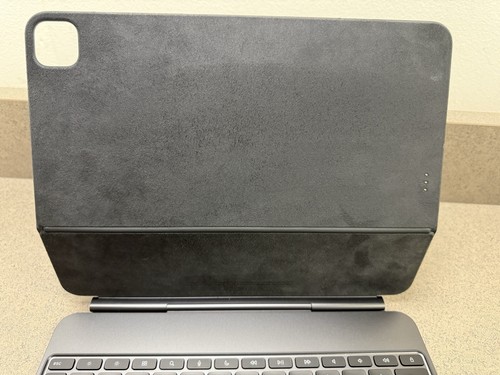 Apple iPad 13-inch Magic Keyboard A2974 (M4) Black - Photo 3/9