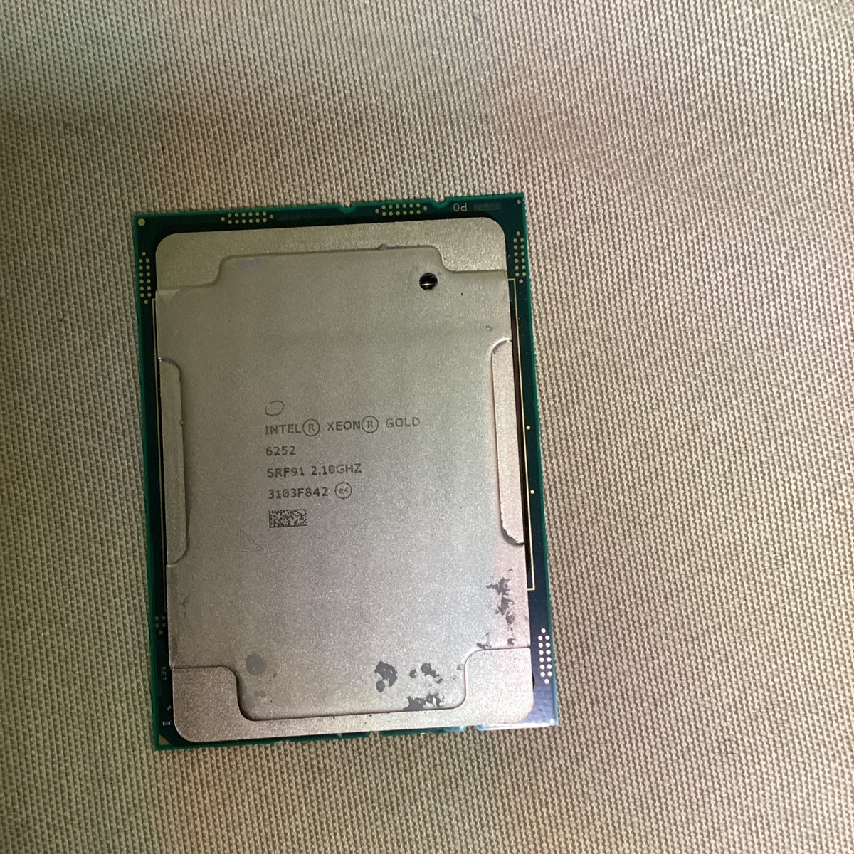SRF91 Intel Xeon Gold 6252 24-Core 2.10GHz 35.75MB 150W