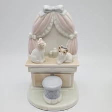 Vintage Royal Carlton Mischeviuos Kittens Figurine Bookend EUC