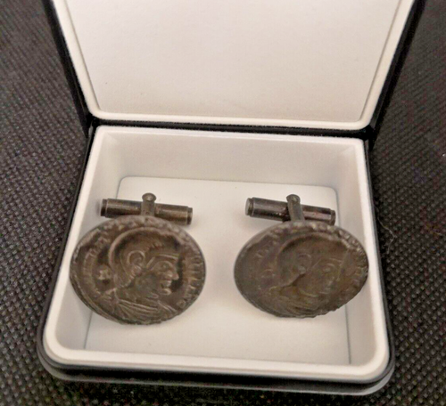 Paire De Boutons De Manchette Anciens En Plaqué Or - Gravure 'R' Et '6' - À Nettoyer