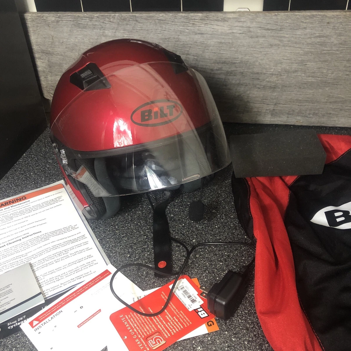 Bilt techno metropolis store bluetooth helmet