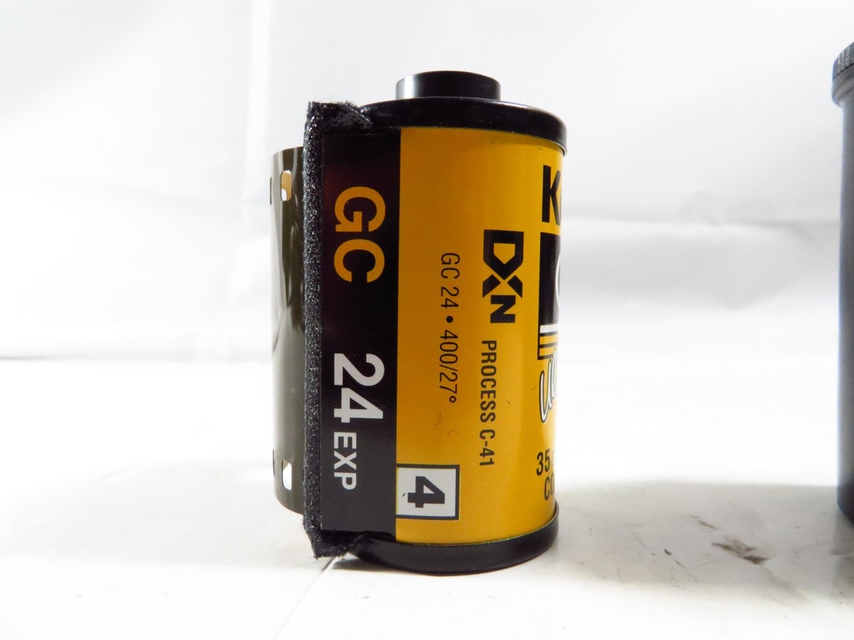 VINTAGE 35mm KODAK GOLD ULTRA 400 (24EXP FILM), Unused, FREE 2-3