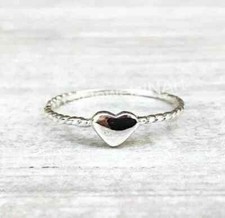 Anillo de plata de ley 925 anillo de corazón anillo hecho a mano anillo midi anillo apilable B18