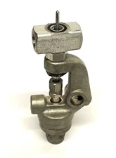 Spraying Systems Co Auto Jet Spray Gun With 1/4 Inch Air Atom 22AUH USED