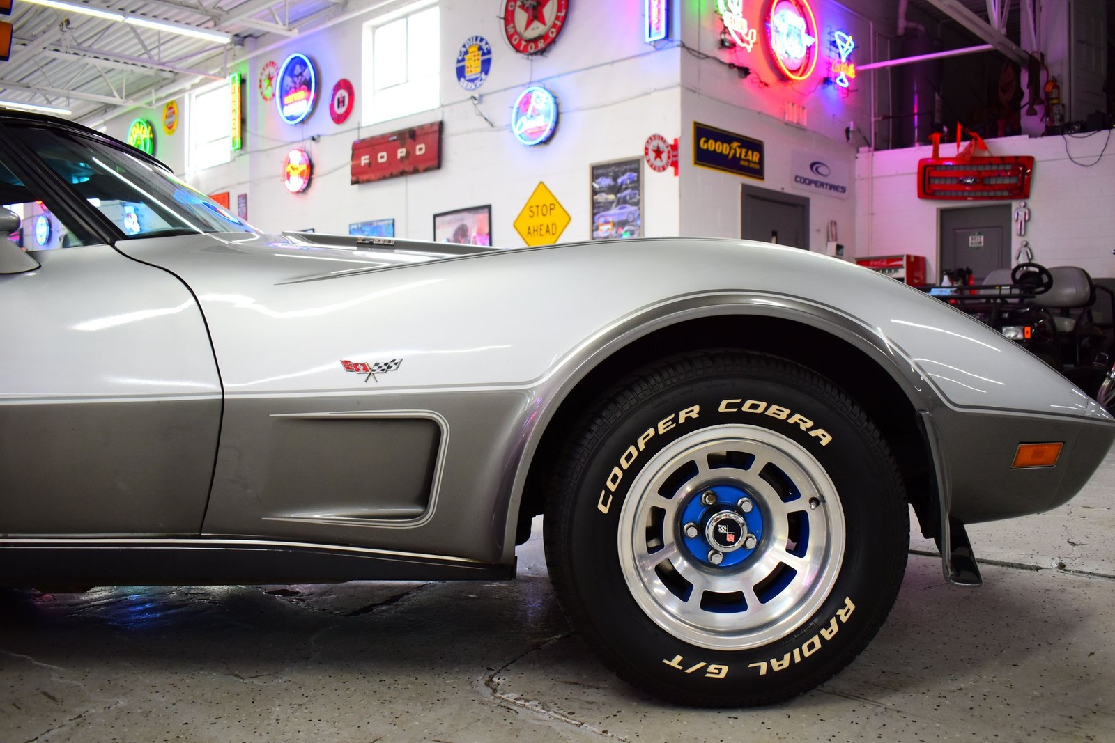 1978 Silver Chevrolet Corvette  L82 | C3 Corvette Photo 8