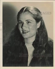 Press Photo Etty Castro, Singer, Dancer & Painter - lrp91084
