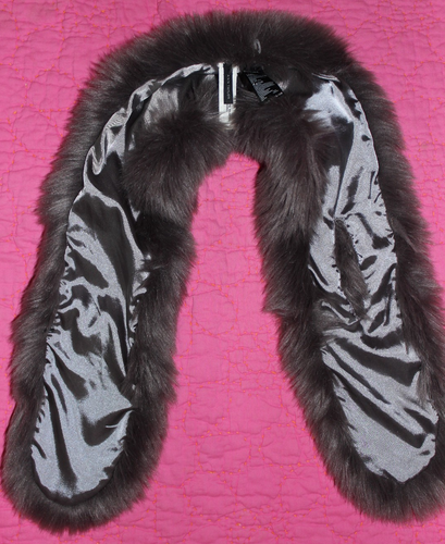 ANN TAYLOR Silvery Gray Faux Fur Scarf Neck Warmer Satin Lined Slit Wrap NWOT - Picture 5 of 5