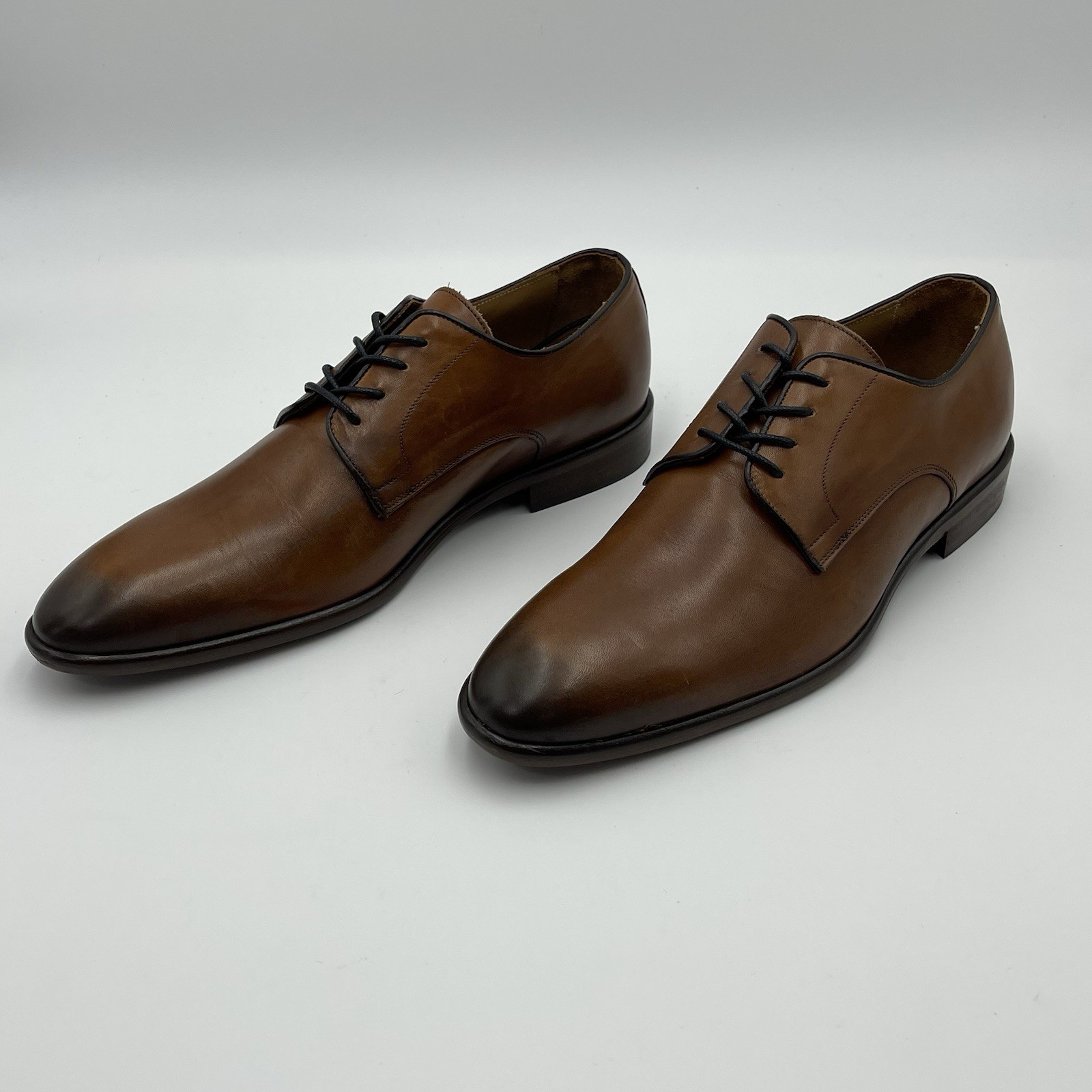 SAOLA Scarpe eleganti Bruno Magli Salerno stringate derby uomo pelle cognac taglia 11 prezzo al pubblico $298