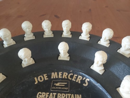 Joe Mercers Great Britain Soccer Squad 1971 - All Busts - Complete With Stand - Picture 4 of 7