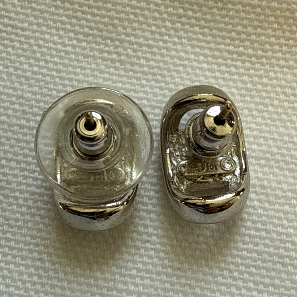 Pendientes brazalete Christian Dior con piedras transparentes corte baguette Foto 2 de 4