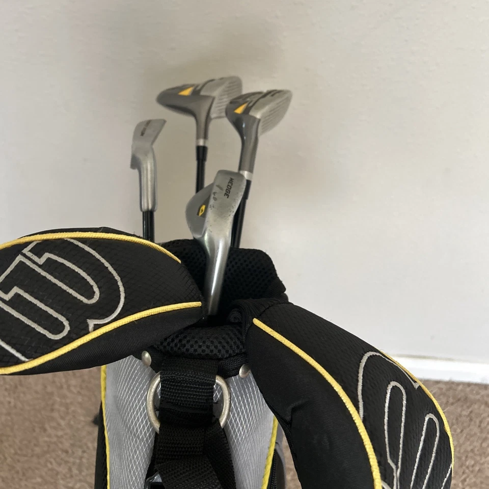 Conjunto de bolsa de tacos de golfe Wilson Profile JR com driver, híbrido, ferro curto e wedge - Imagem 3 de 3