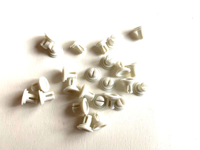 VEX Robotics Parts: 1/4'' Pin Connectors with Tab Ends - 25 Pieces