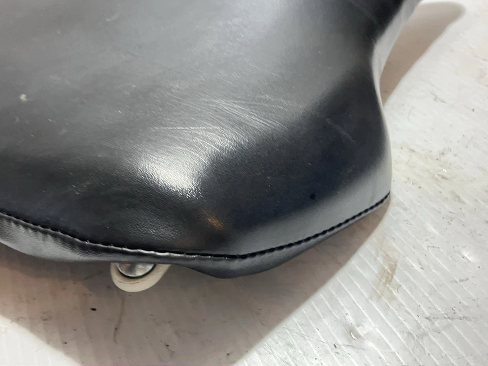 2004 Honda Cbr600rr Front Seat (Has Tear) (Oem) — 第 2/4 张图片