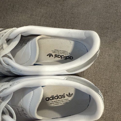 Adidas Women's Tennis Shoe Sz 9 White w 3 Silver Stripes EE6521 - Picture 4 of 10