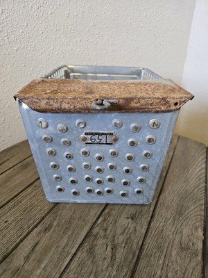 KASPAR WIRE WORKS ヴィンテージ メタルバスケット 3個セット Vintage Kaspar Metal Wire Gym Locker Basket Rustic Primitive
