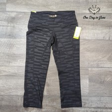 Old Navy Active Crop Yoga Pants Size M