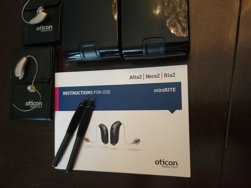 Oticon Alta 2 MiniRite Ric Hearing Aid Pair With Cases & Accessories - Picture 4 of 8