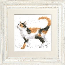 Wrendale Designs "Calico Cat" Katze 23 cm gerahmtes Bild FCS161 Distressed wei&szlig;