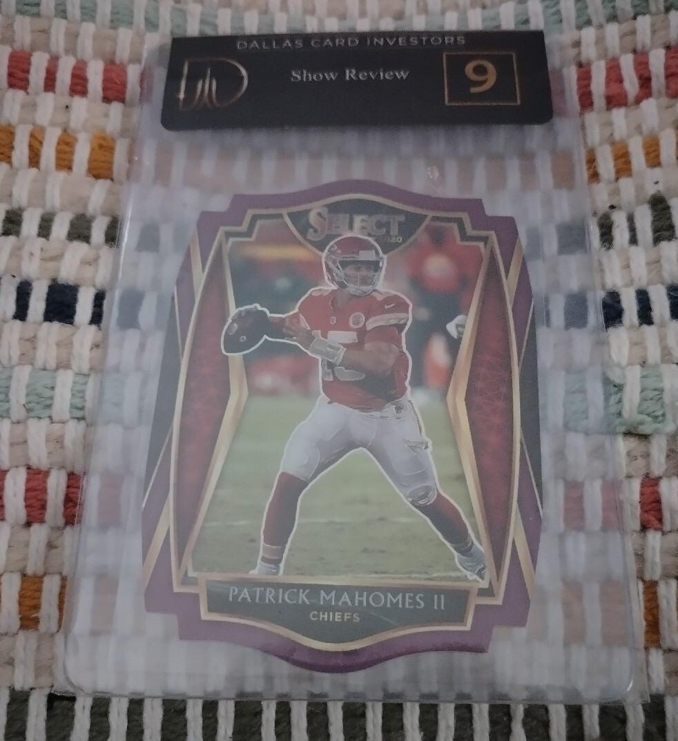 Patrick Mahomes #130 Premier Level Purple Prizm Die-Cut 2020 Panini Select