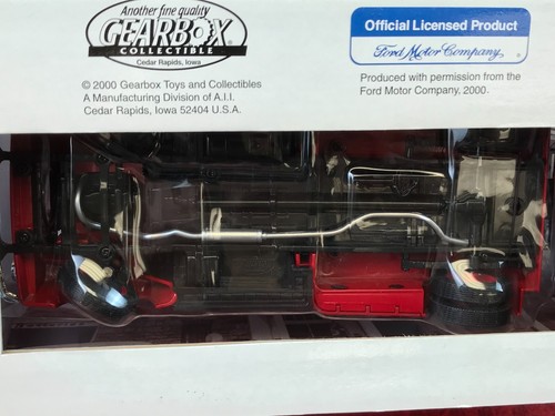 NIB Diecast Car Gearbox FIRE CHIEF 1935 F-100 TOW TRUCK Precision COIN BANK 1:24 - Picture 8 of 9
