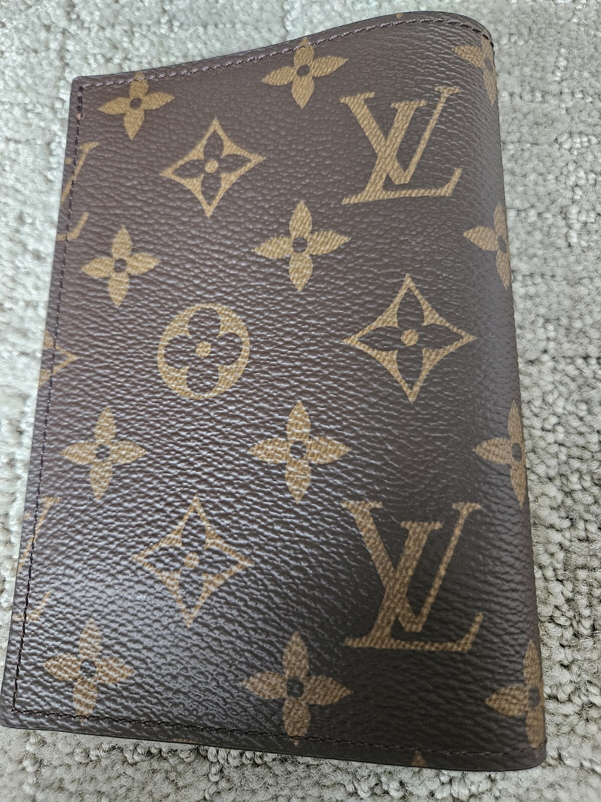 Authentic Louis Vuitton Leather Monogram Canvas M64502 Passport 
