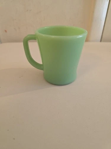 Vintage FIRE KING Jadeite Green D Handle Glass Coffee Mug Oven Ware #8 on Bottom