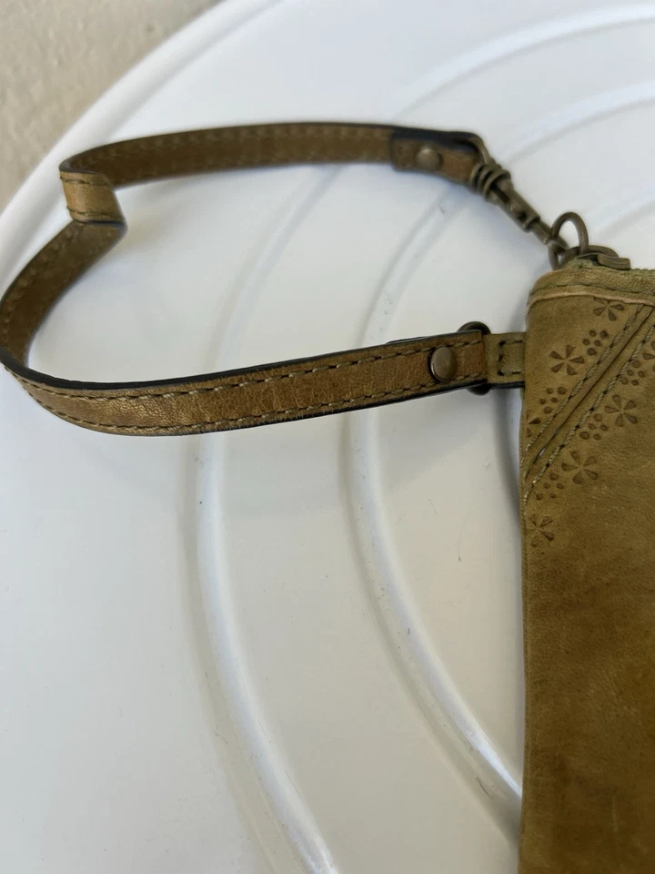 Cartera Muñequera Fósil Cuero Verde Con Patrón Floral Pequeña Foto 3 de 4