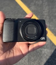 RICOH GR II 16.2MP APS-C CMOS AF Digital Camera Shutter 6200 No Sd Card