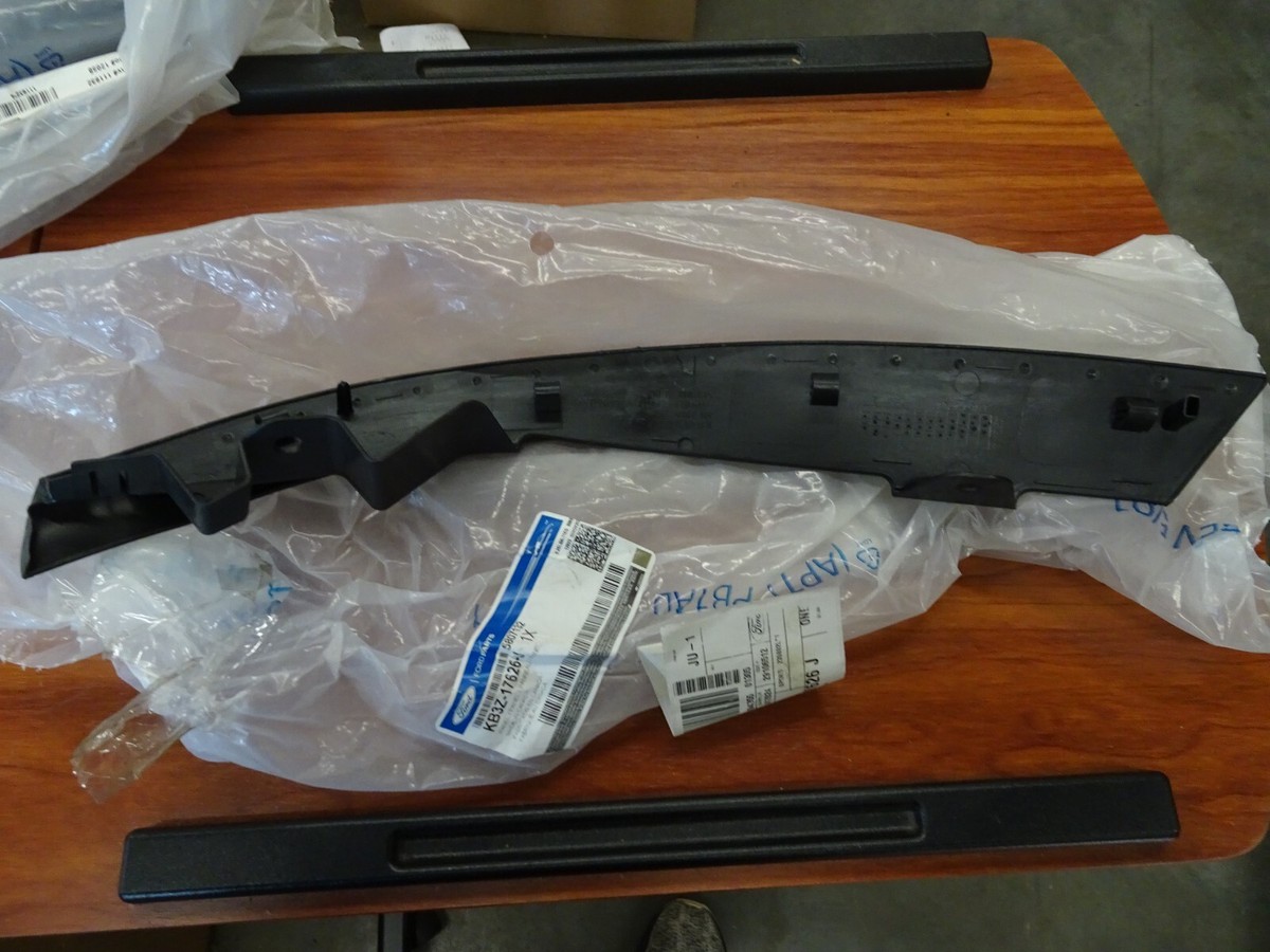 NEW OEM Ford Ranger 19-22 Bumper Corner Cover RH Right Front NEW OEM Ford Ranger 19-22 Bumper Corner Cover RH Right Front
