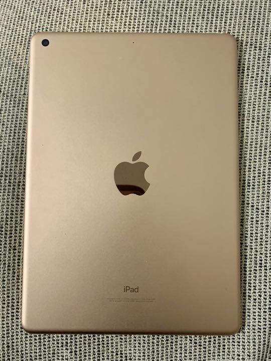 Apple iPad 6 (6th Gen) 9.7