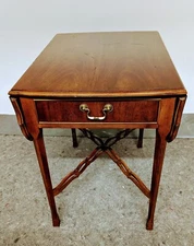 VINTAGE DREXEL HERITAGE CHIPPENDALE FLIP-TOP MAHOGANY TABLE