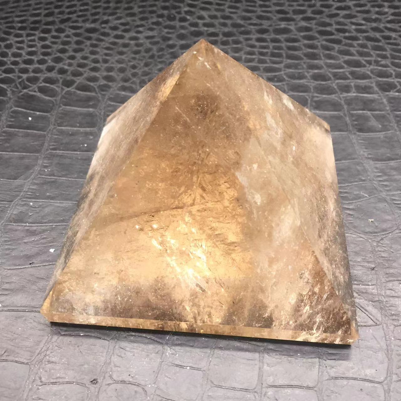 Natural Clear Smoky Quartz Crystal Carved Pyramid Healing Reiki Decoration 1Pc