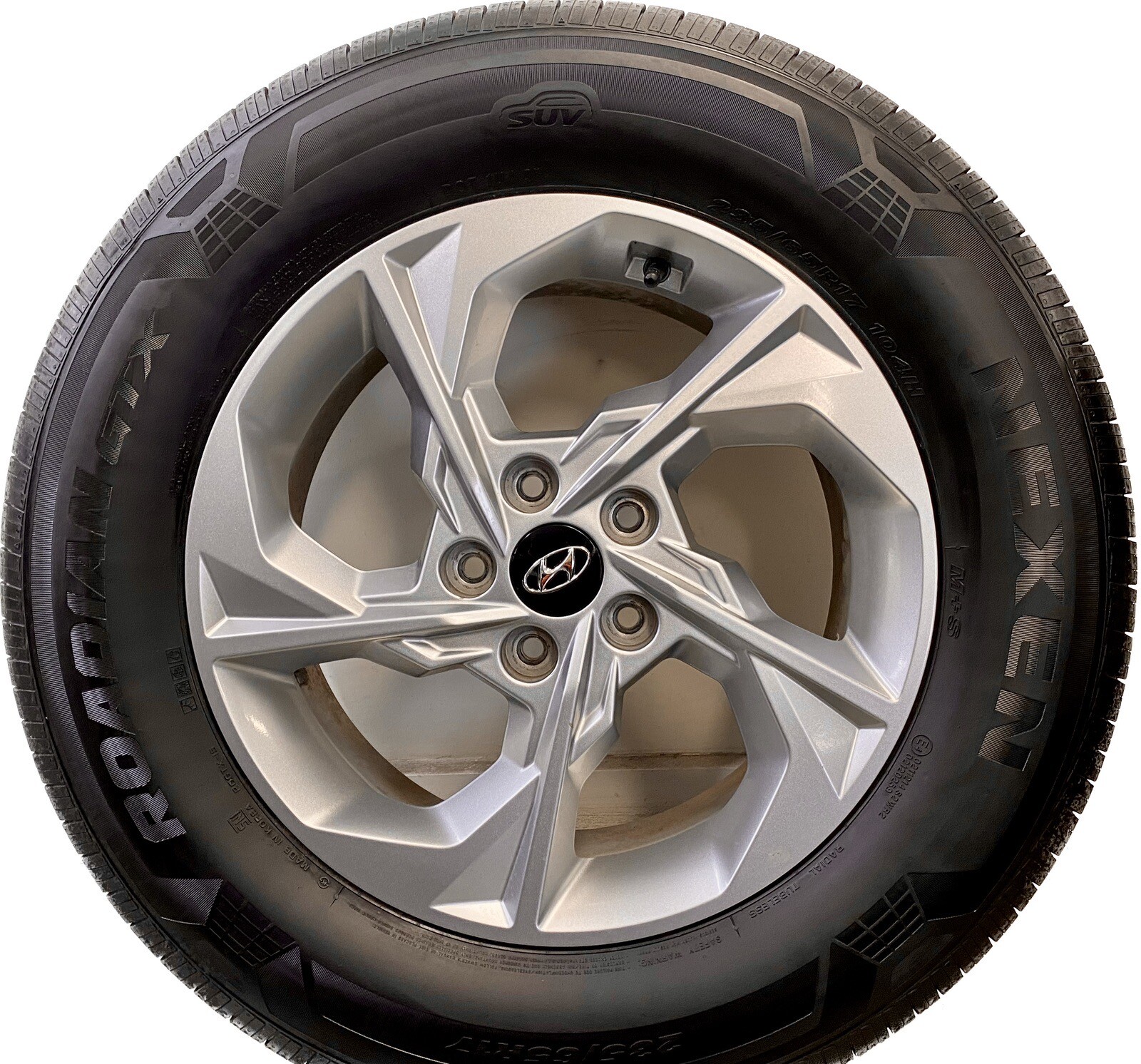 2022 HYUNDAI TUCSON ALLOY RIM AND TYRE 235/65R17 (ONLY ONE WHEEL) | eBay