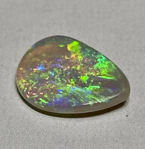 BRIGHT 1.85cts GREEN RED RAINBOW LIGHTNING RIDGE AUSTRALIAN BLACK CRYSTAL OPAL - Picture 6 of 20