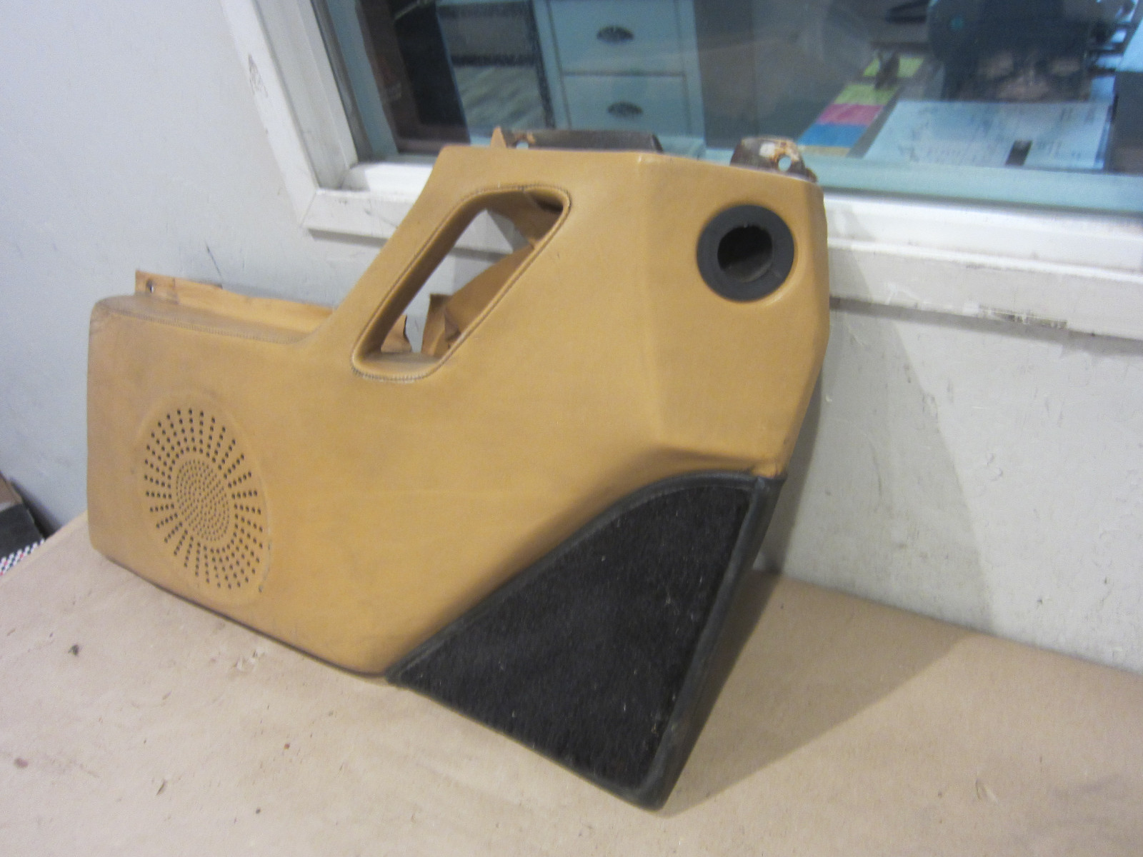 Ferrari Mondial t - LH Door Front Interior Panel - Beige - P/N  62556500