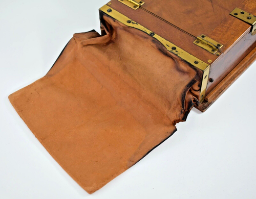 ANTIQUE CAMERA HALF PLATE FILM HOLDER with CHANGING BAG ATTACHED - Picture 7 of 11