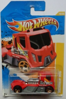 2011 Hot Wheels New Models Rennen Rig 19/50 (Red Version)