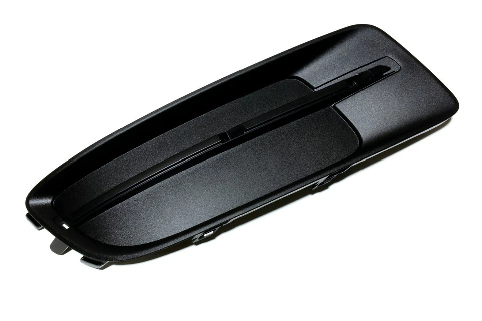 2007-2009 Mazda CX-9 Front Right Hand Fog Light Cavity Insert Genuine OEM NEW - Image 4 of 4