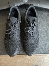 Nike Roshe Run Mesh Triple Black M9.5/W11.0 Damaged Box.