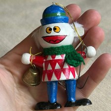 Vintage wood abominable snowman Christmas ornament AM Tech 1980