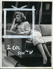 1961 Press Photo Actress Barbara Baxley stars on "The Single Woman" - pio29349 1961 Press Photo Actress Barbara Baxley stars on "The Single Woman" - pio29349