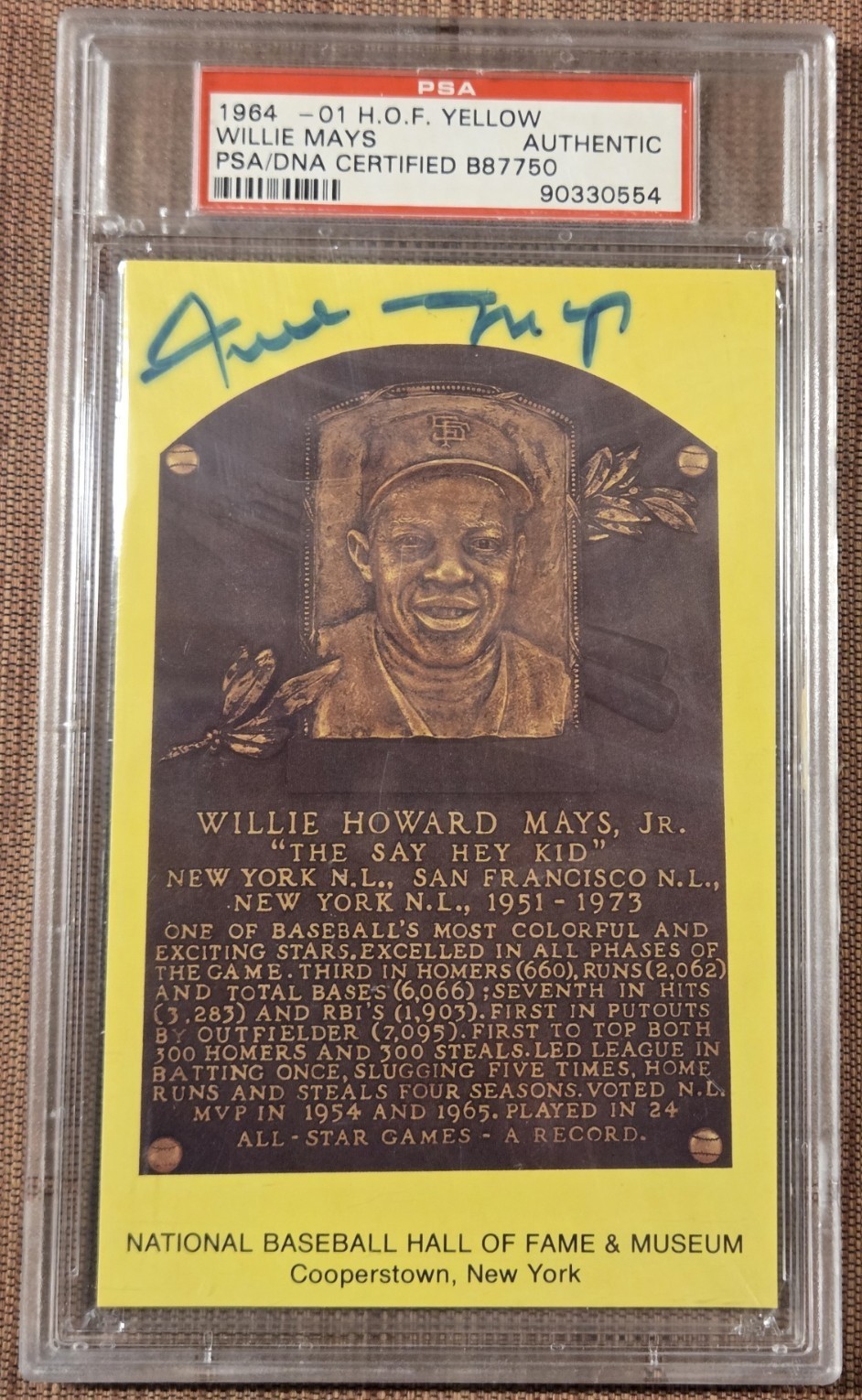 1964 Hall of Fame Yellow Plaque Willie Mays Giants Baseball Card PSA/DNA Auto