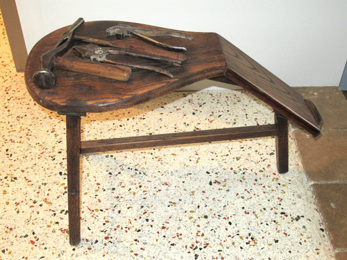 Antique Shoemakers -Cobblers Oak Stool & 4 Steel Tools Late 1800 to Early 1900