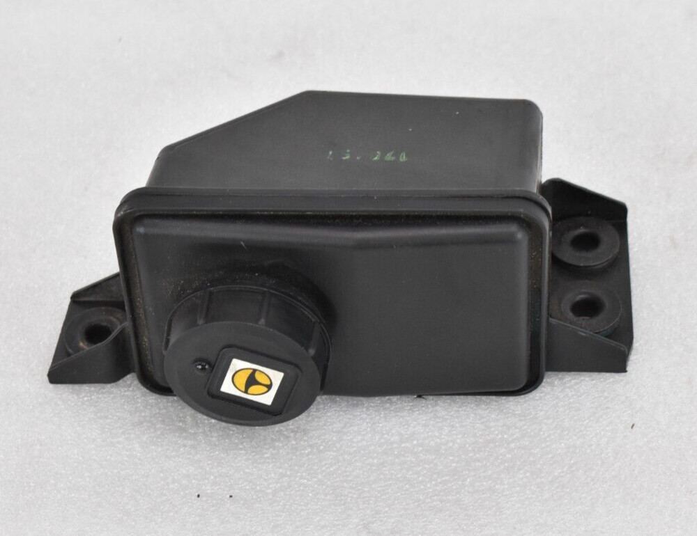 2014-2019 MASERATI GHIBLI SQ4 AWD POWER STEERING OIL RESERVOIR TANK BOOTLE OEM
