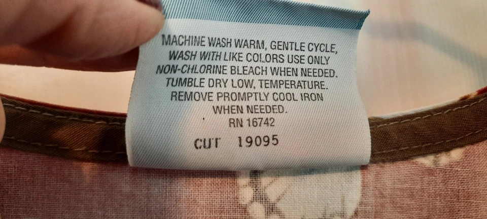 Женский топ Working SCRUBS by White Swan средний размер бабочки  - Изображение 3 из 4