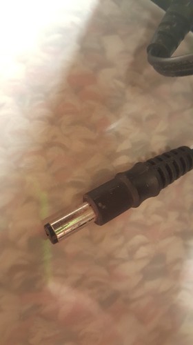 Universal AC Adapter Model BSA-15-105A Output 5V 2.0A - Picture 8 of 9