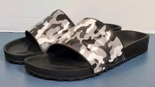 Camo Camouflage Slides Sandals Size  8/9 White Winter