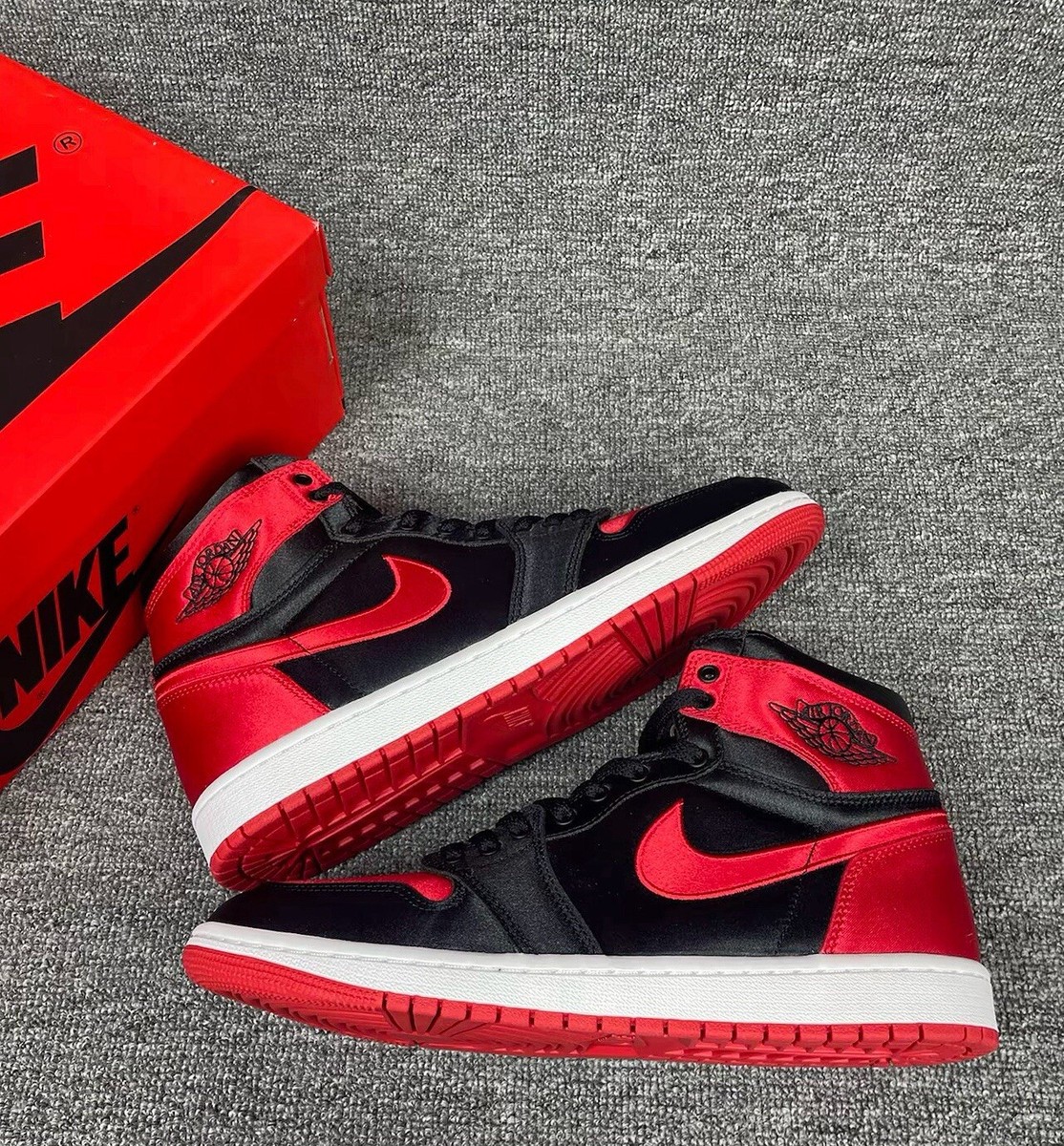 Nike Jordan 1 Retro High OG Satin Bred Red Black FD4810-061 Nike Jordan 1 Retro High OG Satin Bred Red Black FD4810-061